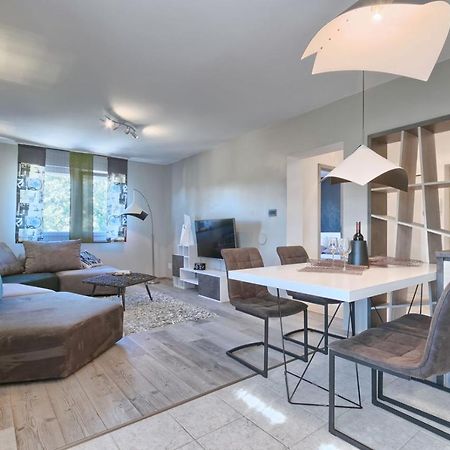 Modern Oasis Apartment PUY 외부 사진