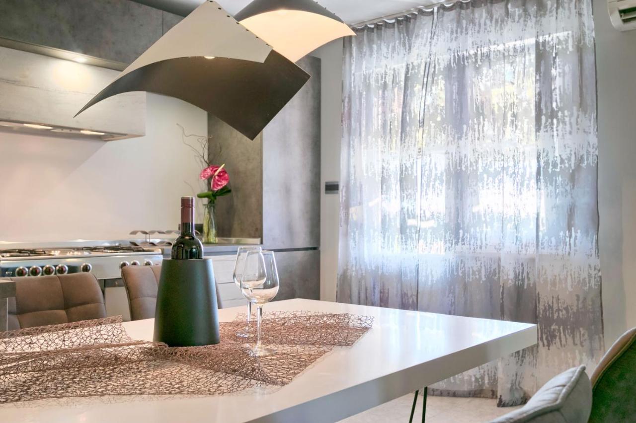 Modern Oasis Apartment PUY 외부 사진