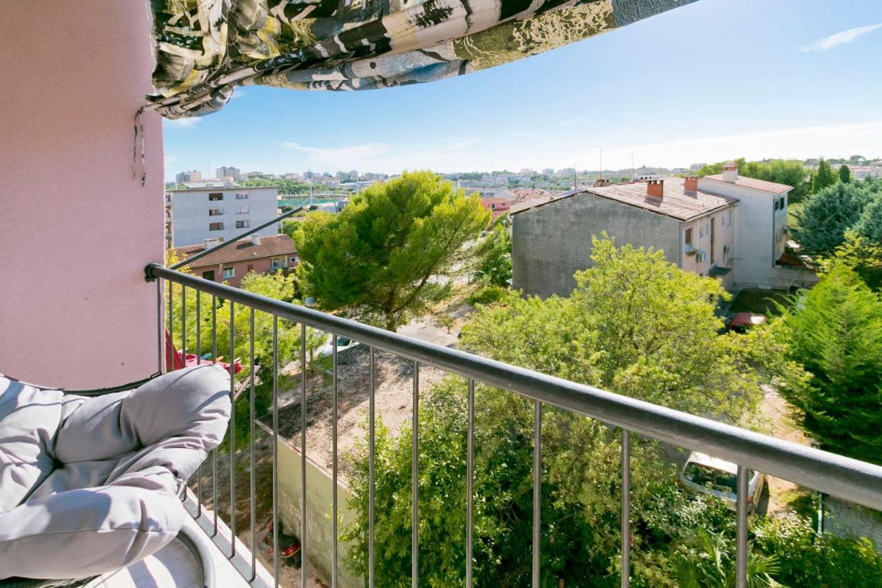 Modern Oasis Apartment PUY 외부 사진
