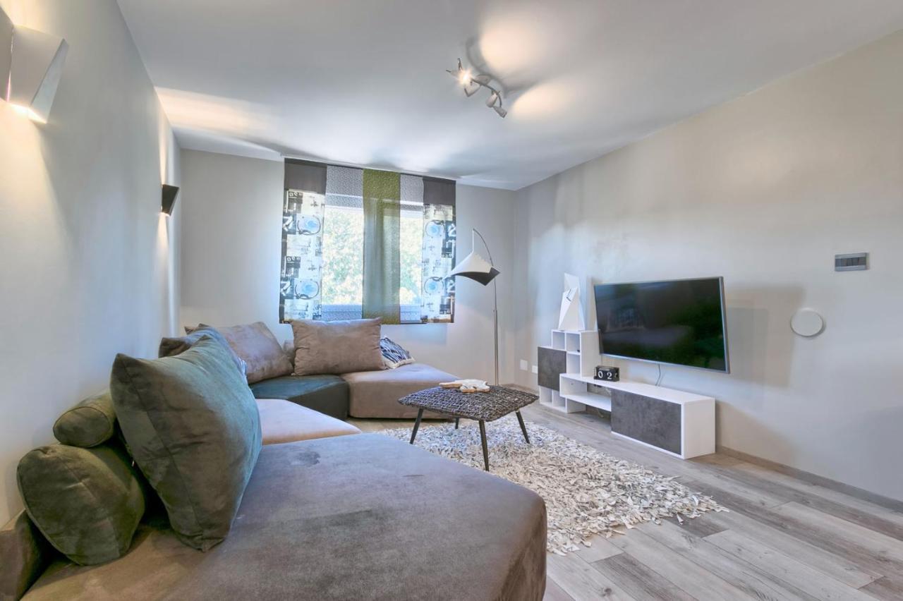 Modern Oasis Apartment PUY 외부 사진