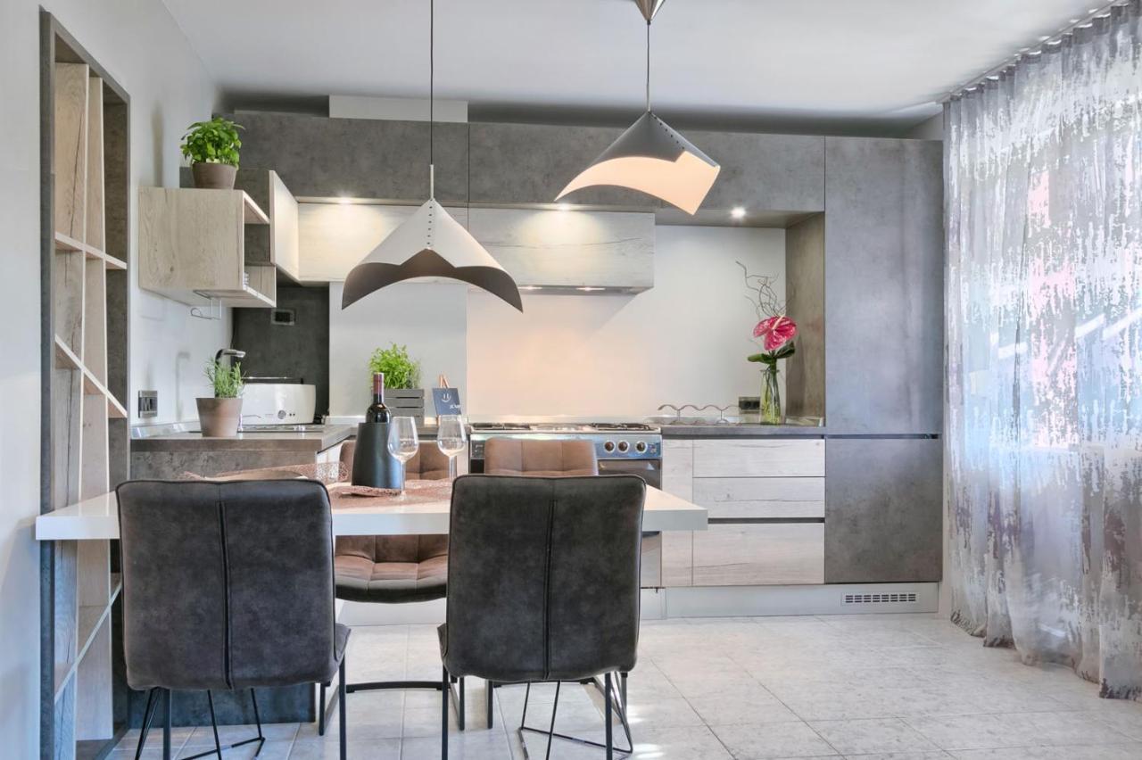 Modern Oasis Apartment PUY 외부 사진