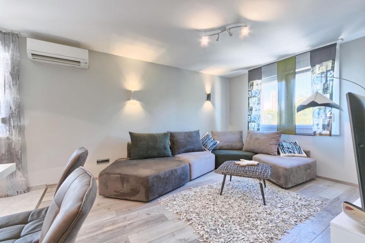 Modern Oasis Apartment PUY 외부 사진