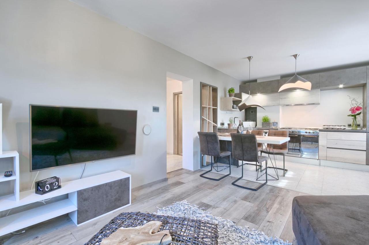 Modern Oasis Apartment PUY 외부 사진